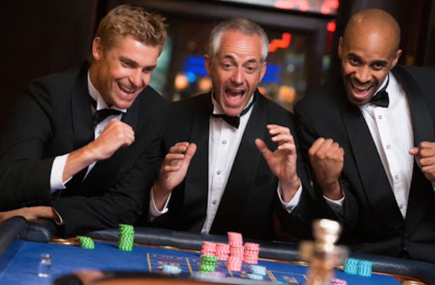 How do professional gamblers win?